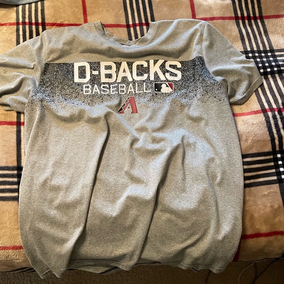 Numerous Nike baseball shirts MLB/College - Picture 1 of 7